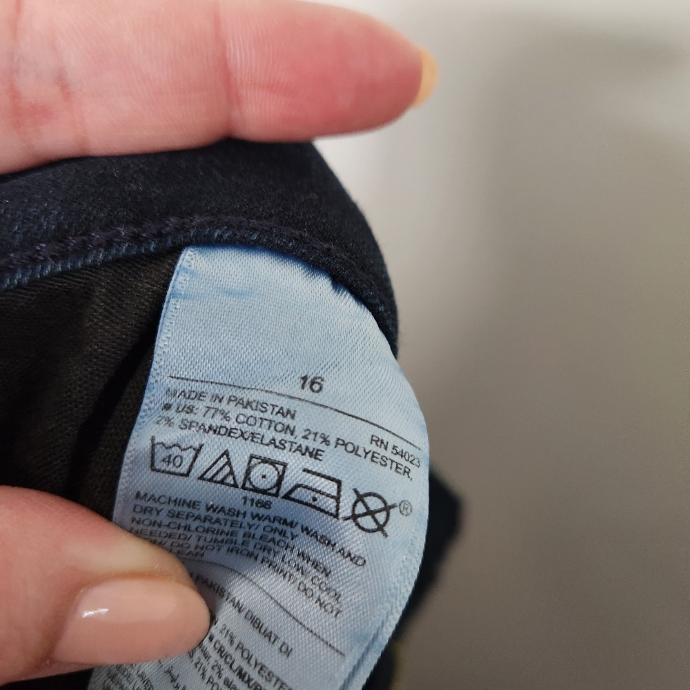 Old Navy High Rise Rockstar Jeans PLUS - Picture 11 of 12
